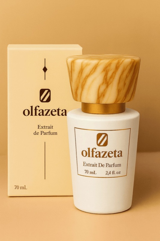 Flacon et étui d’extrait de parfum Olfazeta sur fond doré